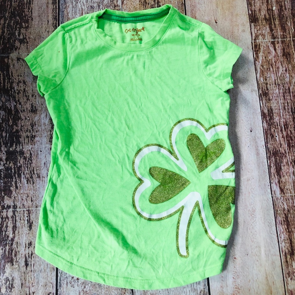 Cat & Jack Shamrock t-shirt size xs 4/5‎